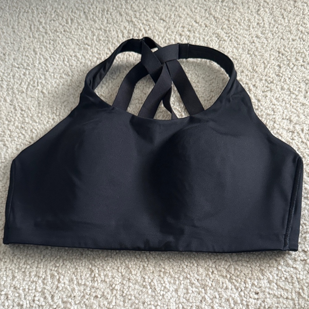 Black Women's lululemon spot bra